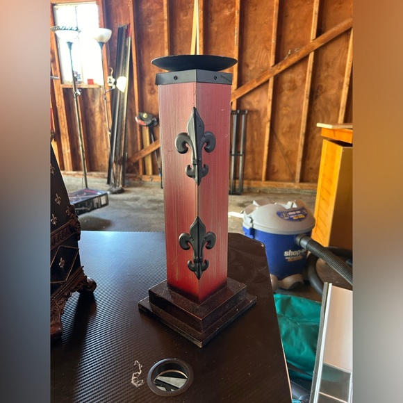 Fleur de Lis Decor - Picture 2 of 2